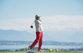 Golfschwung mit Driver demonstriert von Oliver Unger